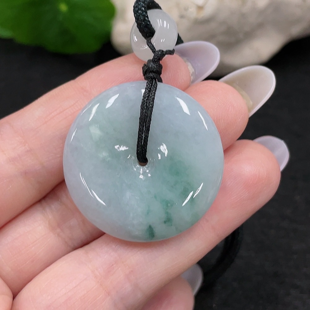 F33900152 Jadeite Peace Knot Pendant Total Weight Approx. 13.7g (Including Cord Weight) (Matching Beads Non-Grade A)