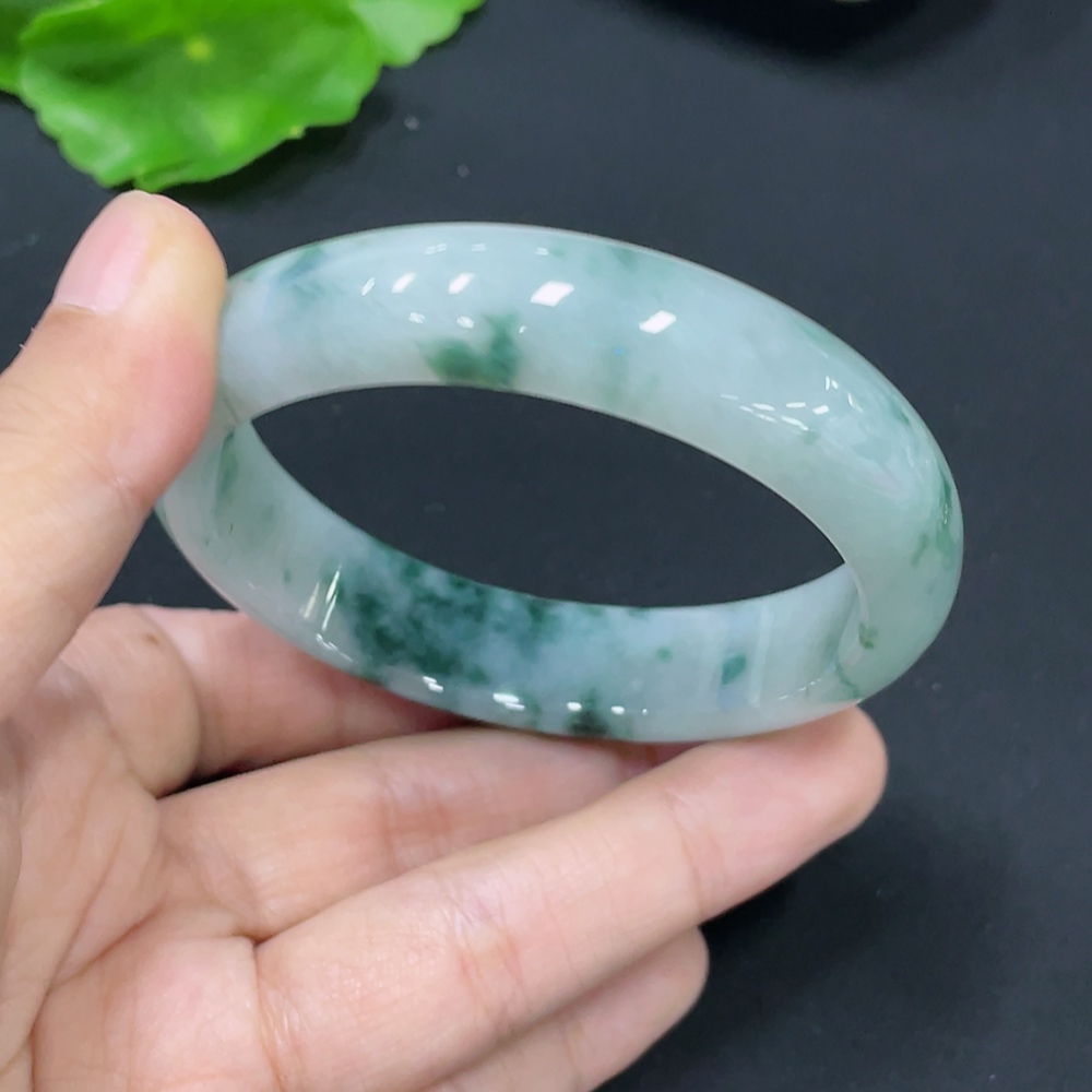 F31674043 Jadeite Concubine Bracelet Size 53.4/48.6 Total Weight Approx. 42.54g
