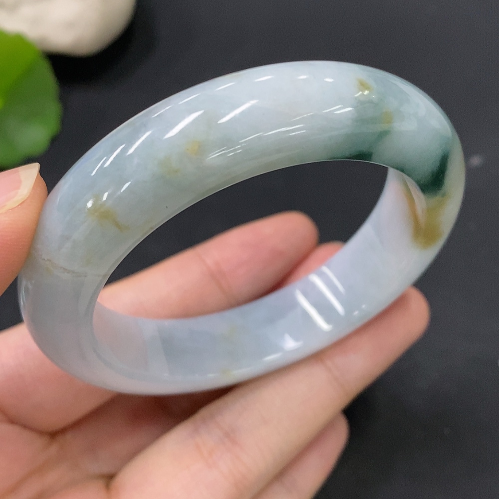 F29357141 Jadeite Regular Round Bangle 52.2 Size Total Weight Approx. 64.42g Containing Other Mineral Components with Cracks