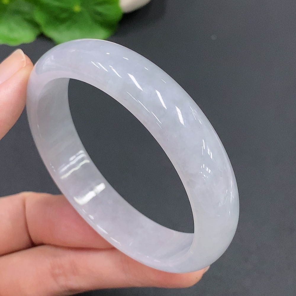 F21320868 Jadeite Round Bangle Size 55.5 Total Weight 46.978g