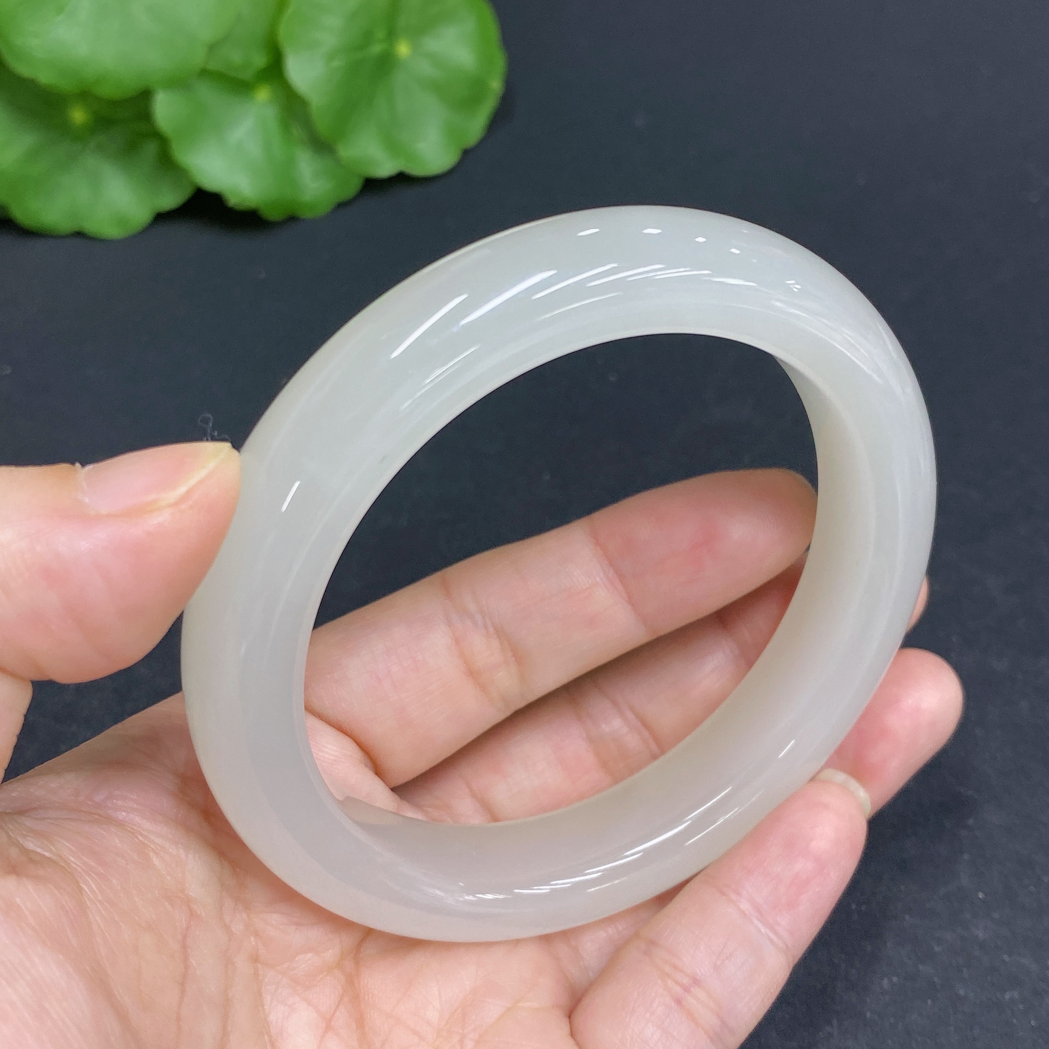 H33879089 Hetian Jade Round Bracelet Size 57.7 Total Weight Approx. 59.5g