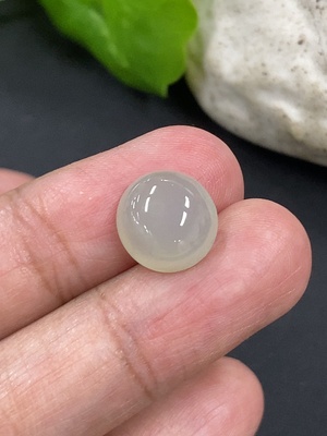 F46597933 翡翠蛋面 货品总约重0.98g