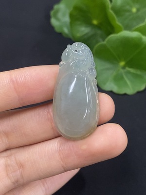 F37400307 翡翠貔貅挂件 货品总重约6.55g