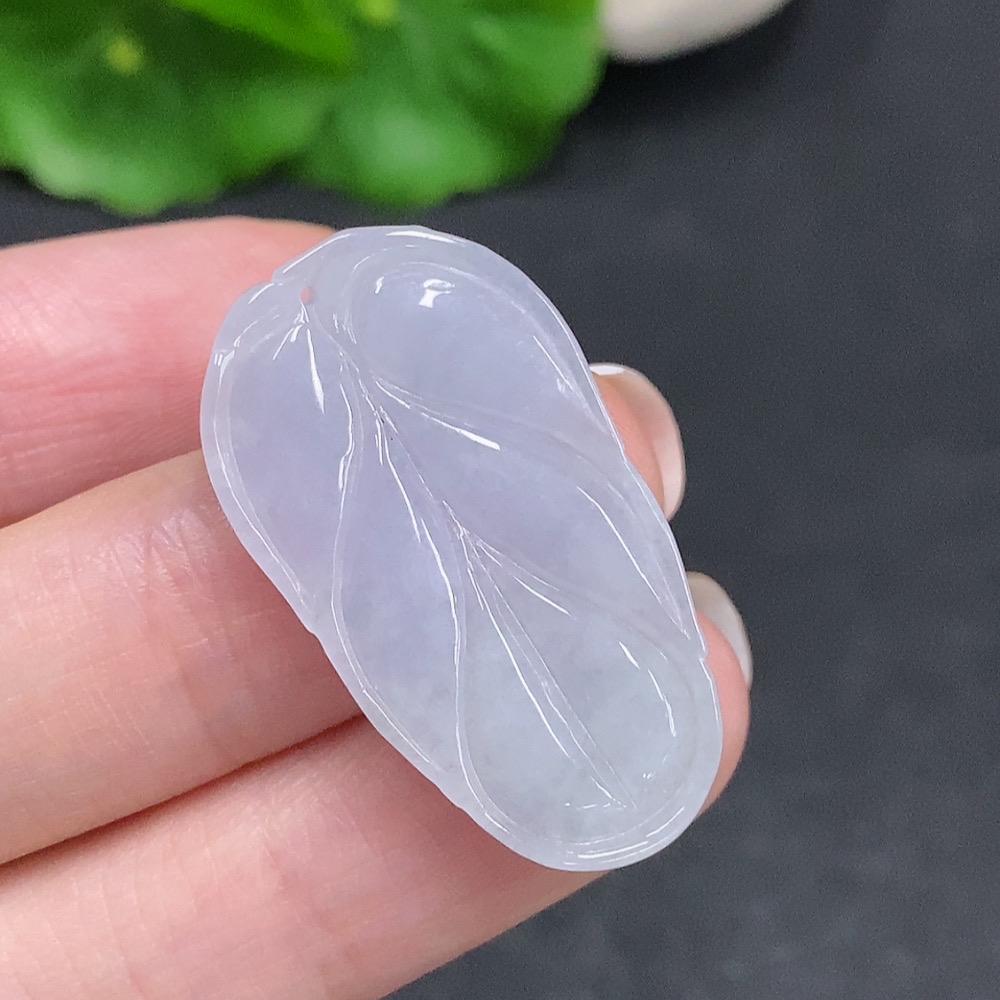 F34003365 Jadeite Leaf Pendant, Total Weight Approx. 3.8g