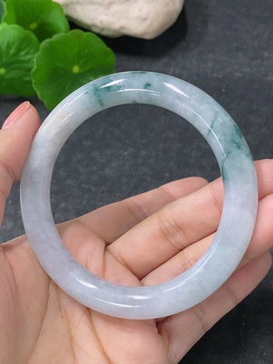 F34977037 Jadeite Round Bangle, Total Weight Approx. 47.9g, Size 55.1, with Breakage/Defects