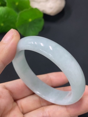 F30523889 Jadeite round bracelet, inner diameter 46.8mm, total weight approximately 34.13g