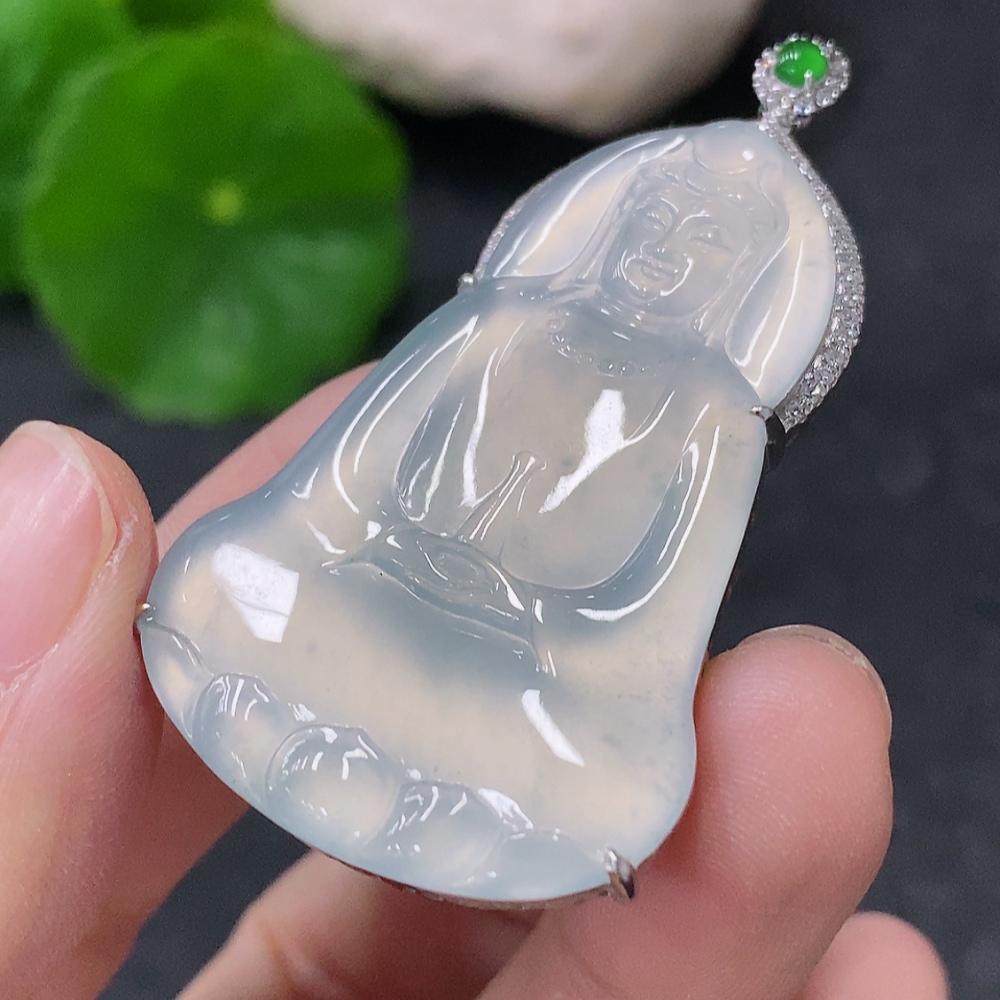 F32799247 Jadeite inlaid Guanyin pendant 18k with diamond accents, total product weight approximately 9.63g