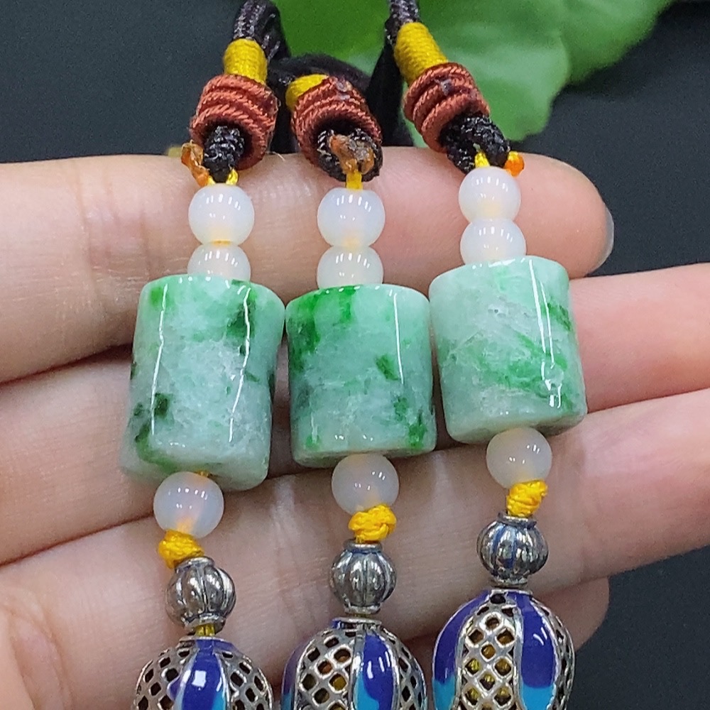 F33833106 JadeitePendant with Other Mineral Components, Non-Grade A Beads