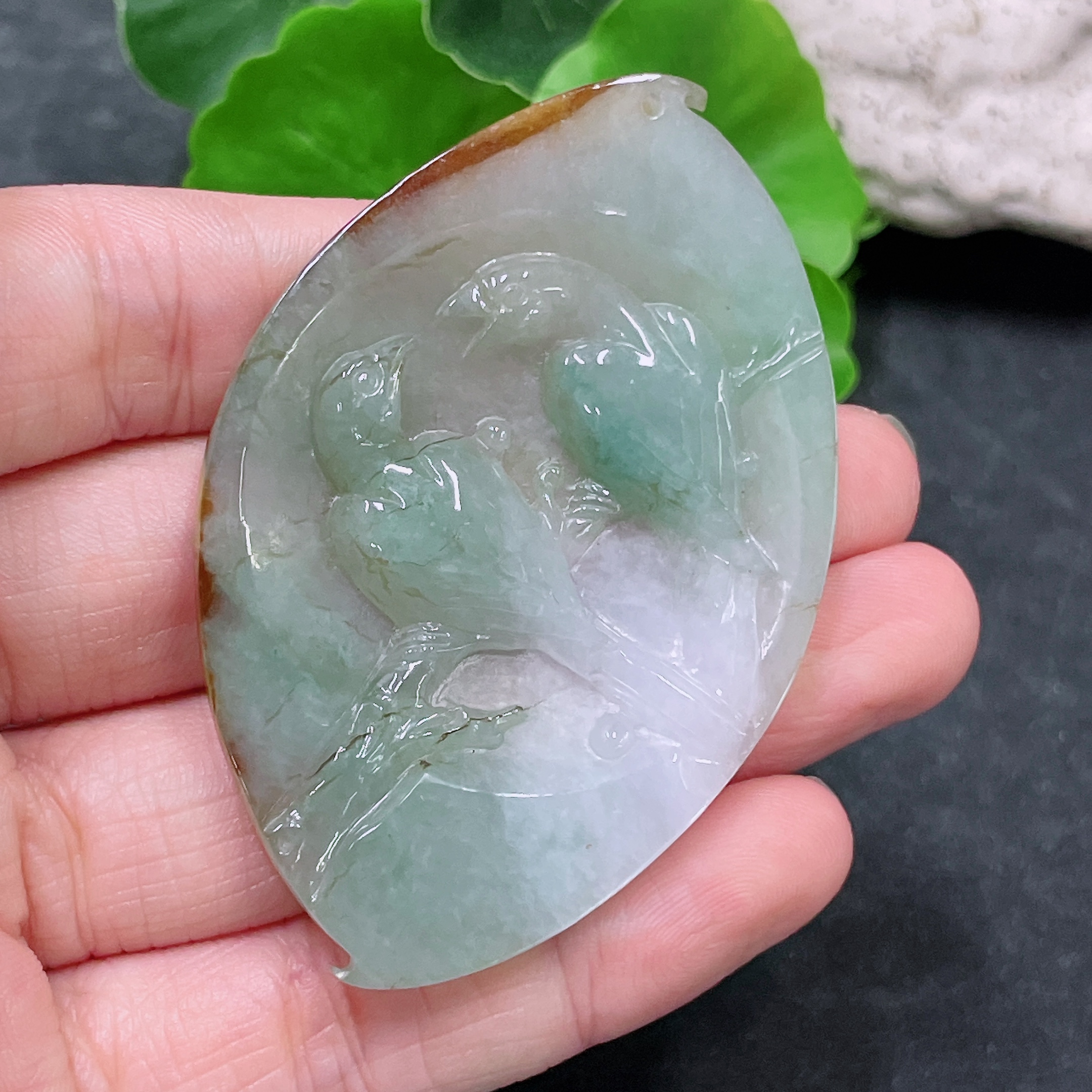 F32811169 Jadeite Pendant, color origin undetermined, total weight approximately 25.68g