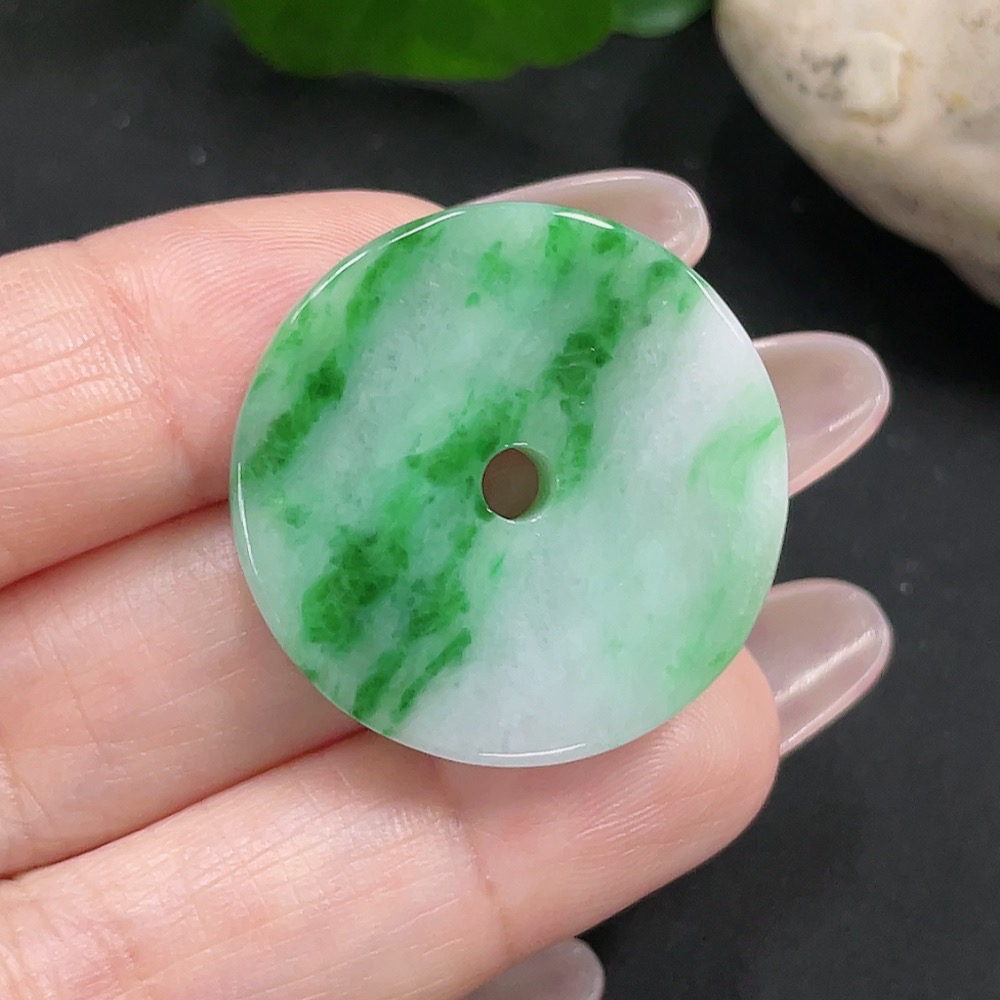 F34068483 Jadeite Peace Knot Pendant Total Weight Approximately 9.08g