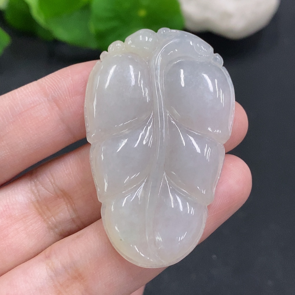 F33946083 Jadeite Leaf Pendant Total Weight Approx. 14.6g