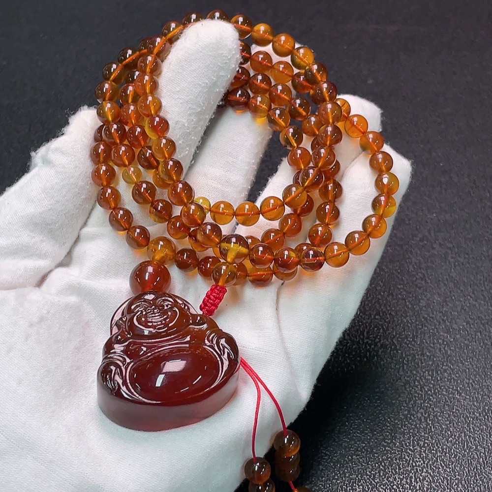 C34039285 Amber Beeswax Pendant, Total Weight Approx. 34.8g, Including Chain