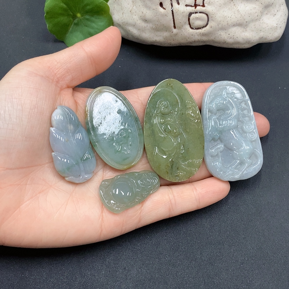 F12376412 Jadeite Pendant