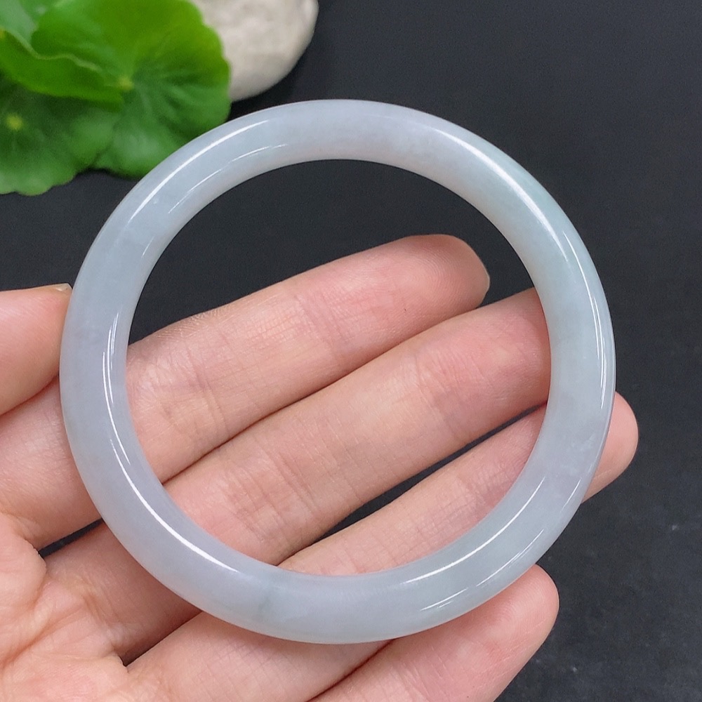 F33878275 Jadeite Round Bangle Total Weight Approx. 28.1g Size 52.7