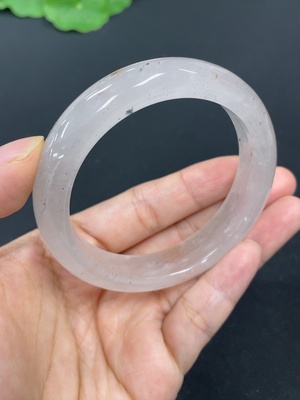 H42052567 非洲翠（独龙玉）正圈手镯    圈口54.6     货品总重约46.3g