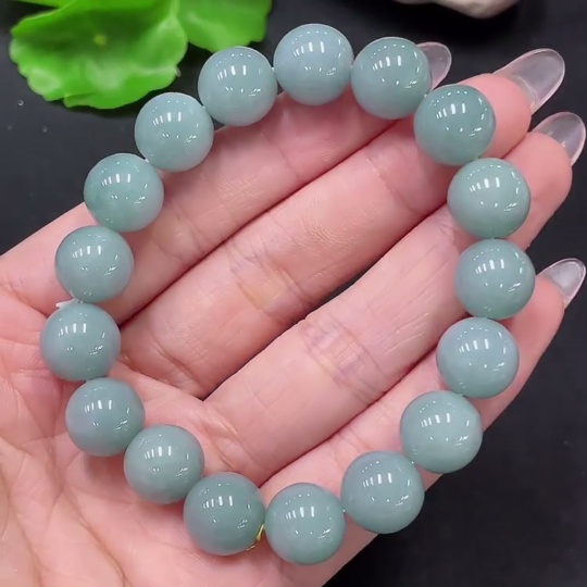 F34046544 Jadeite bracelet, approx. 11.8mm, total weight approx. 48.09g