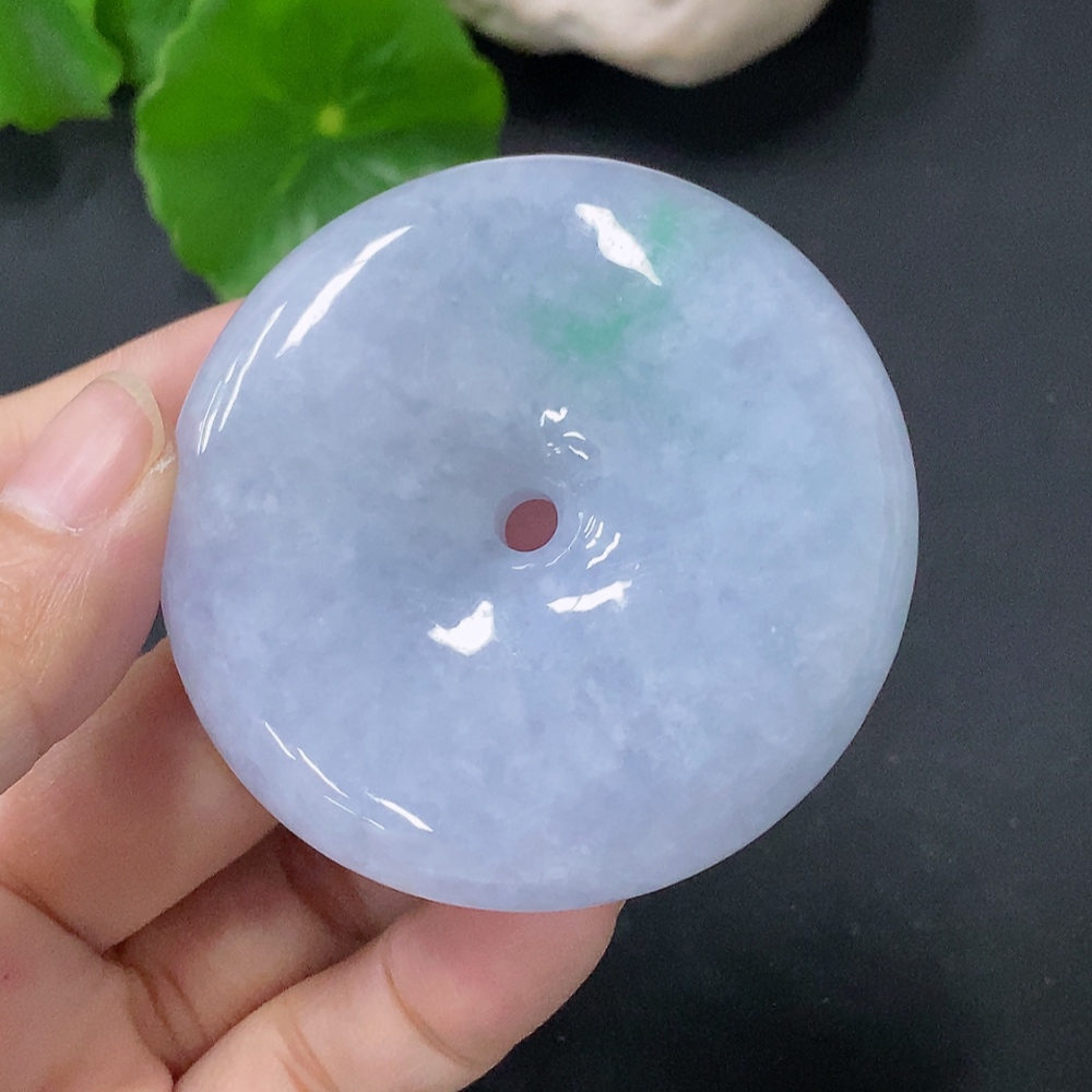 F33829509 Jadeite Pendant Peace Knot, Total Weight Approx. 79g