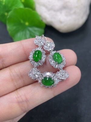F46568414 翡翠镶嵌手链 非金 货品总约重5.6g