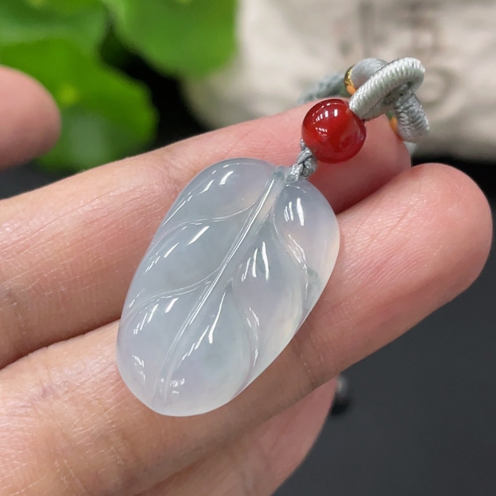 F34977298 Jadeite Pendant Leaf Total Weight Approx. 7g with Rope