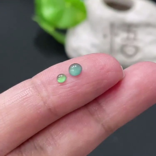 F34077126 Jadeite Cabochon