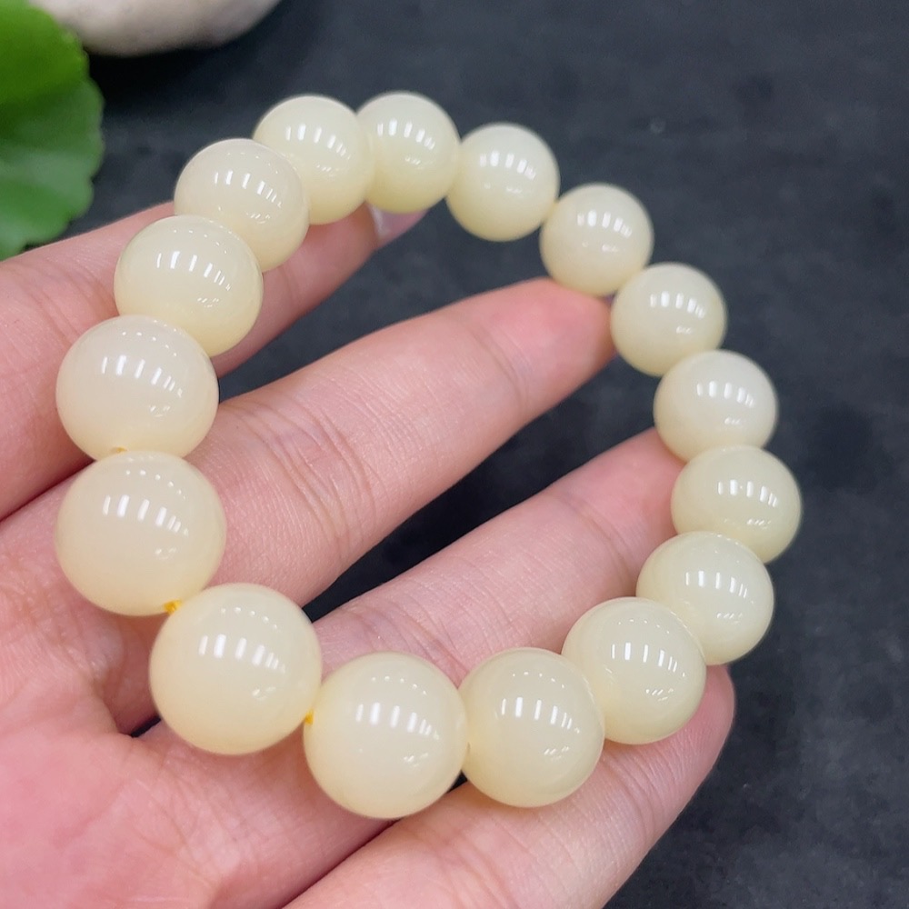H33926061 Hetian Jade Bracelet, Approx. 11.3mm, Total Weight Approx. 39.1g