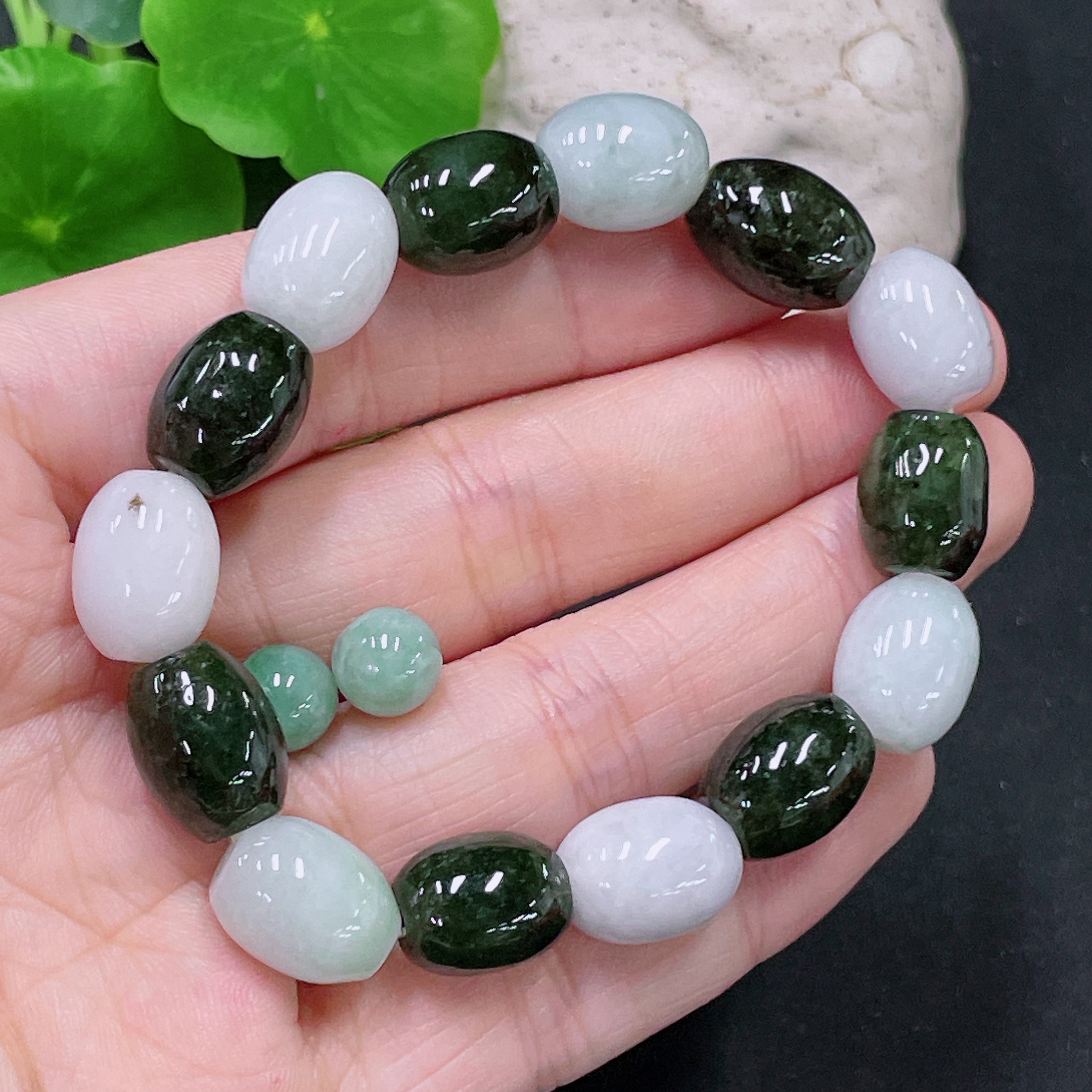 F33943530 Jadeite Bracelet + Beads Approx. 10.4mm