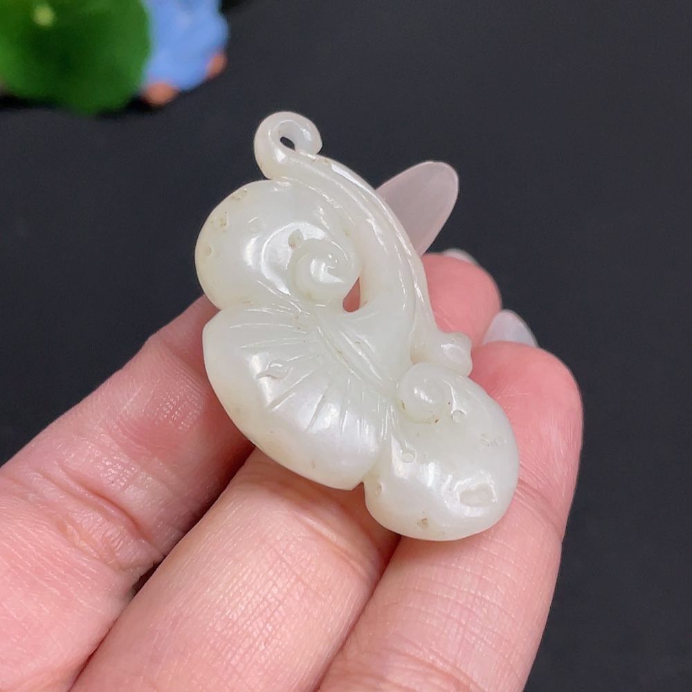 H27081770 Hetian Jade Pendant   Ruyi   Total Weight: Approx. 14.4g