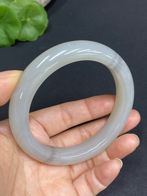 H31584554 Hetian Jade Round Bracelet Size 57 Total Weight Approx. 55.8g Containing Other Mineral Components