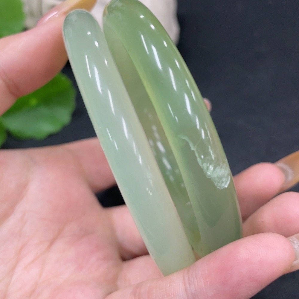 H32724784 Xiuyu (serpentine jade)