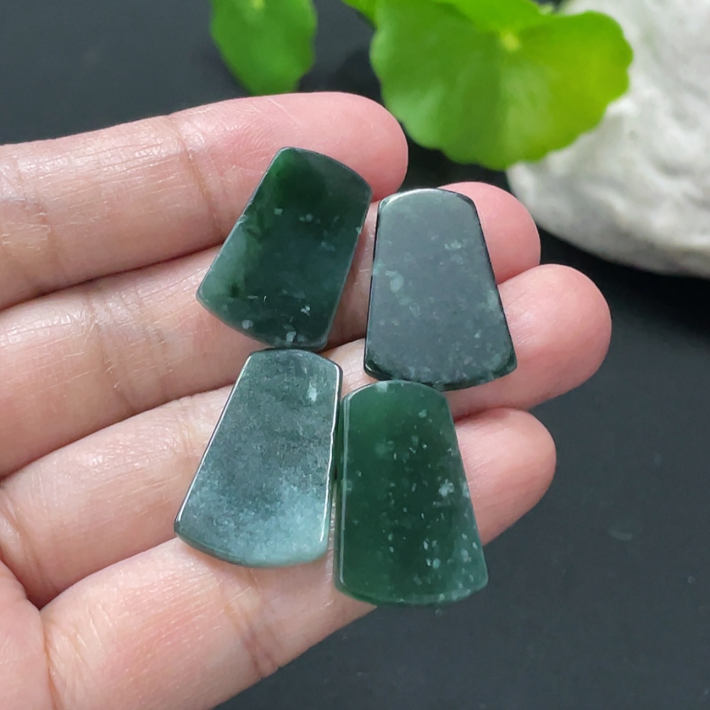 F34978692 Jadeite Plain Pendant Inlay