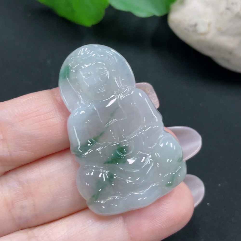 F31675764 Jadeite Guanyin Pendant Total Weight: Approx. 11.6g