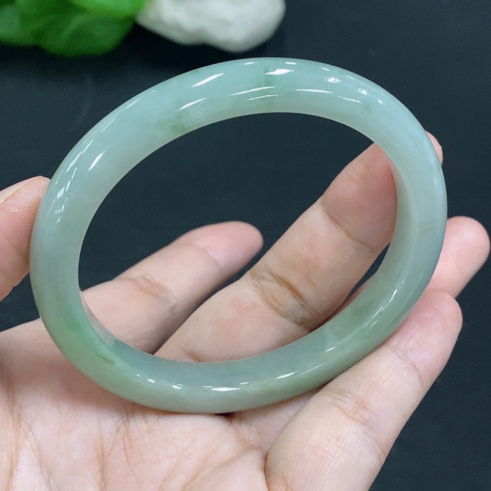 F24811664 Jadeite Imperial Concise Bangle Size 57/49.8 Total Weight Approx. 37.3g