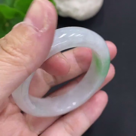 F34070713 Jadeite Bangle Size 40.4 Total Weight Approx. 33.47g
