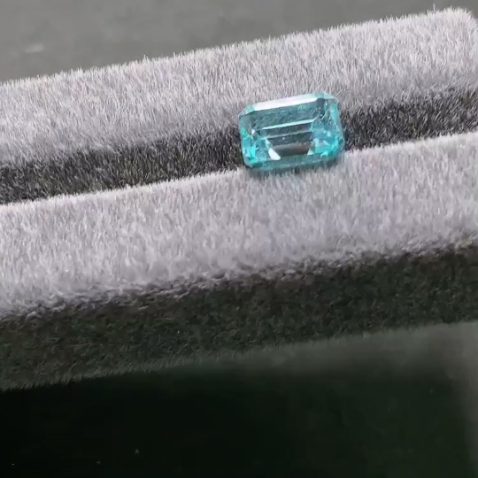 C32765769 Topaz Rough Stone, Color Origin Undetermined, Total Weight Approximately 6.50 Carats