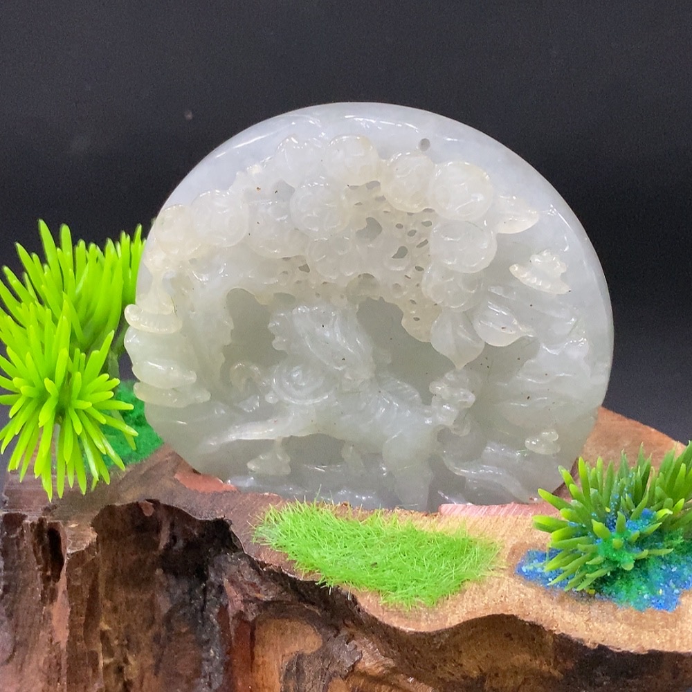 F29411879 Jadeite Ornament with Base