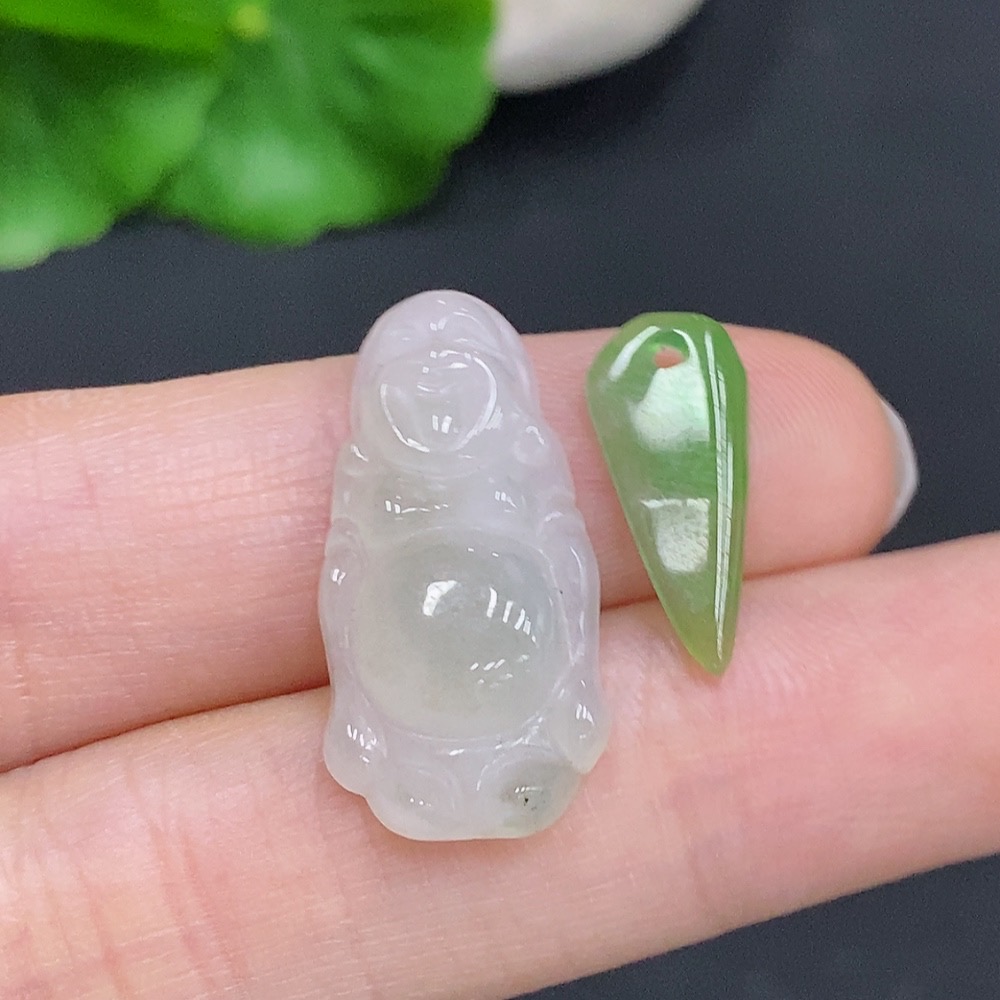 F33831776 Jadeite Pendant Sell as a Lot