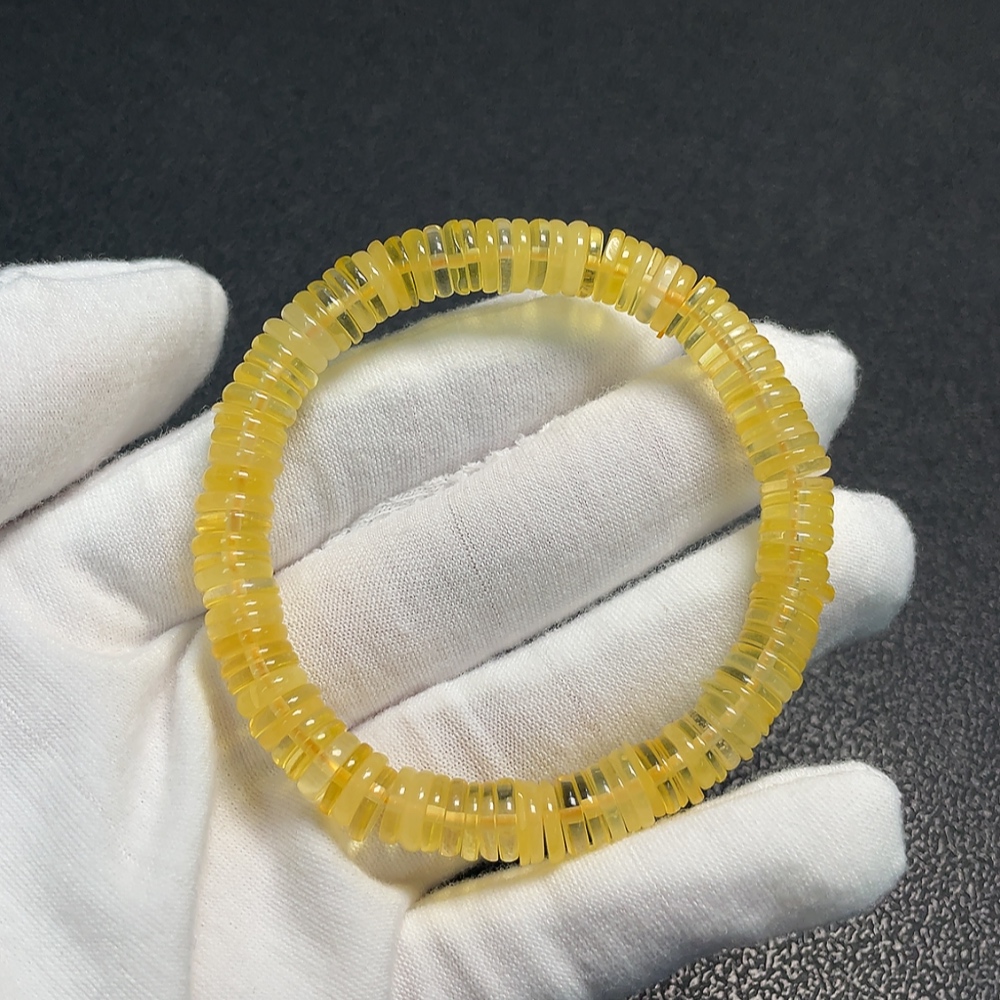 C34039906 Amber Beeswax Bracelet, Total Weight Approx. 8g, Size About 8.1mm