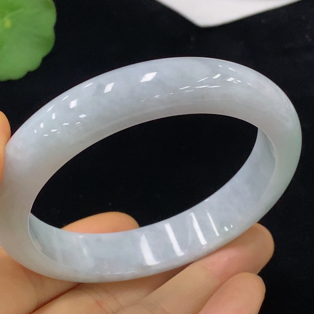 F34023995 Jadeite Round Bracelet Size 57 Total Weight Approx. 57.95g