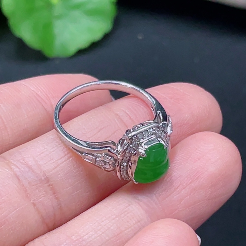 F23568292 Jadeite Gourd Inlaid Ring 18K Gold Size 16 Total Weight Approx. 3.66g