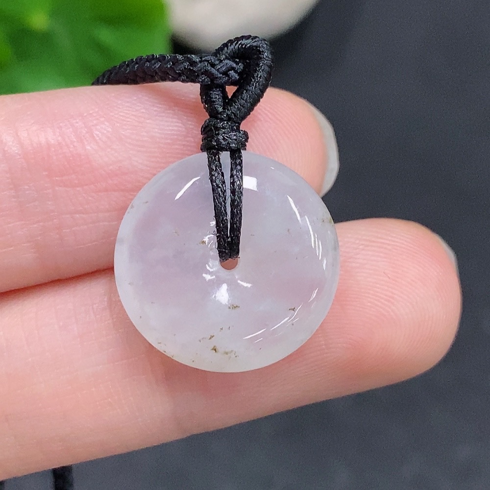 F33940838 Jadeite Peace Knot