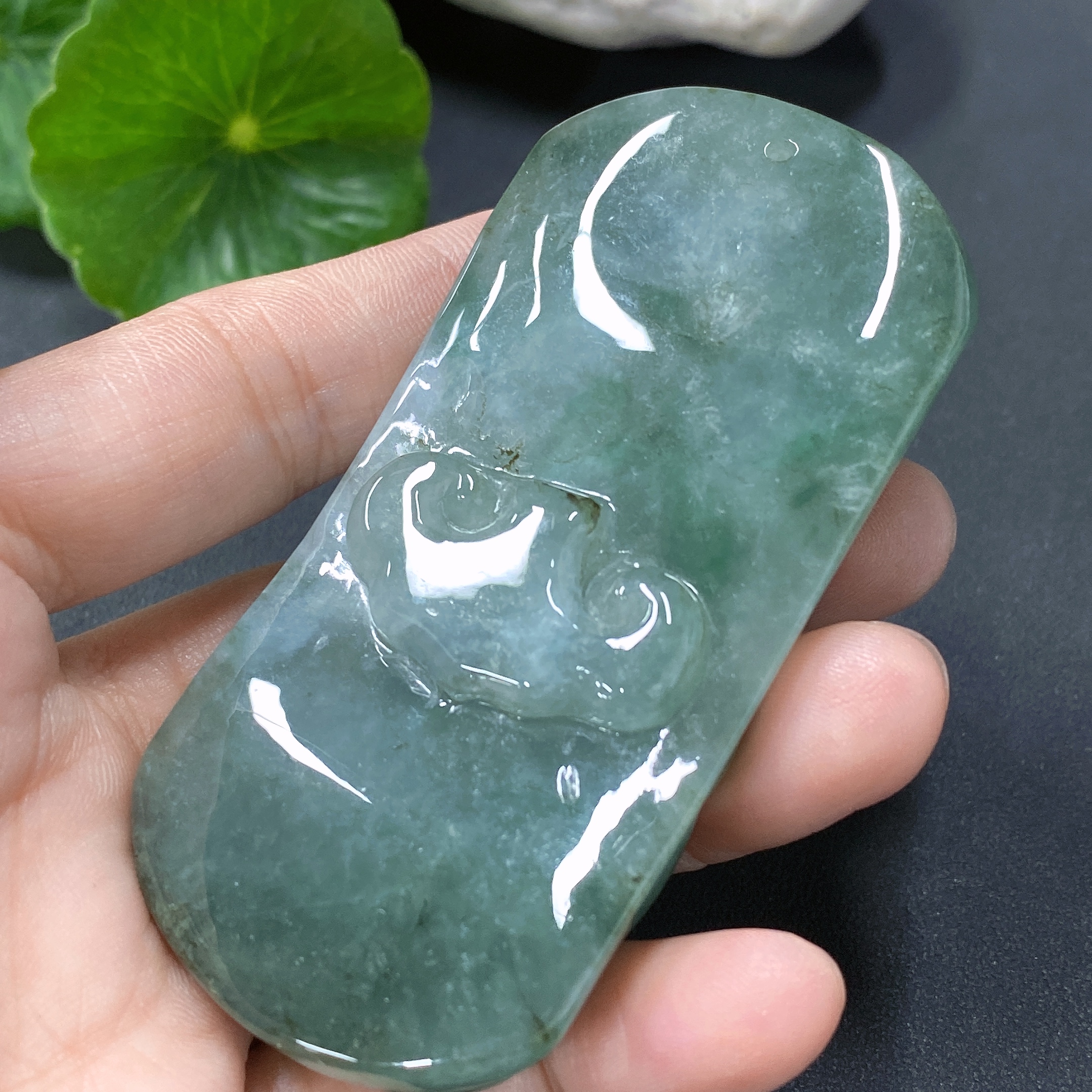 F11189781 JadeitePendant Elephant