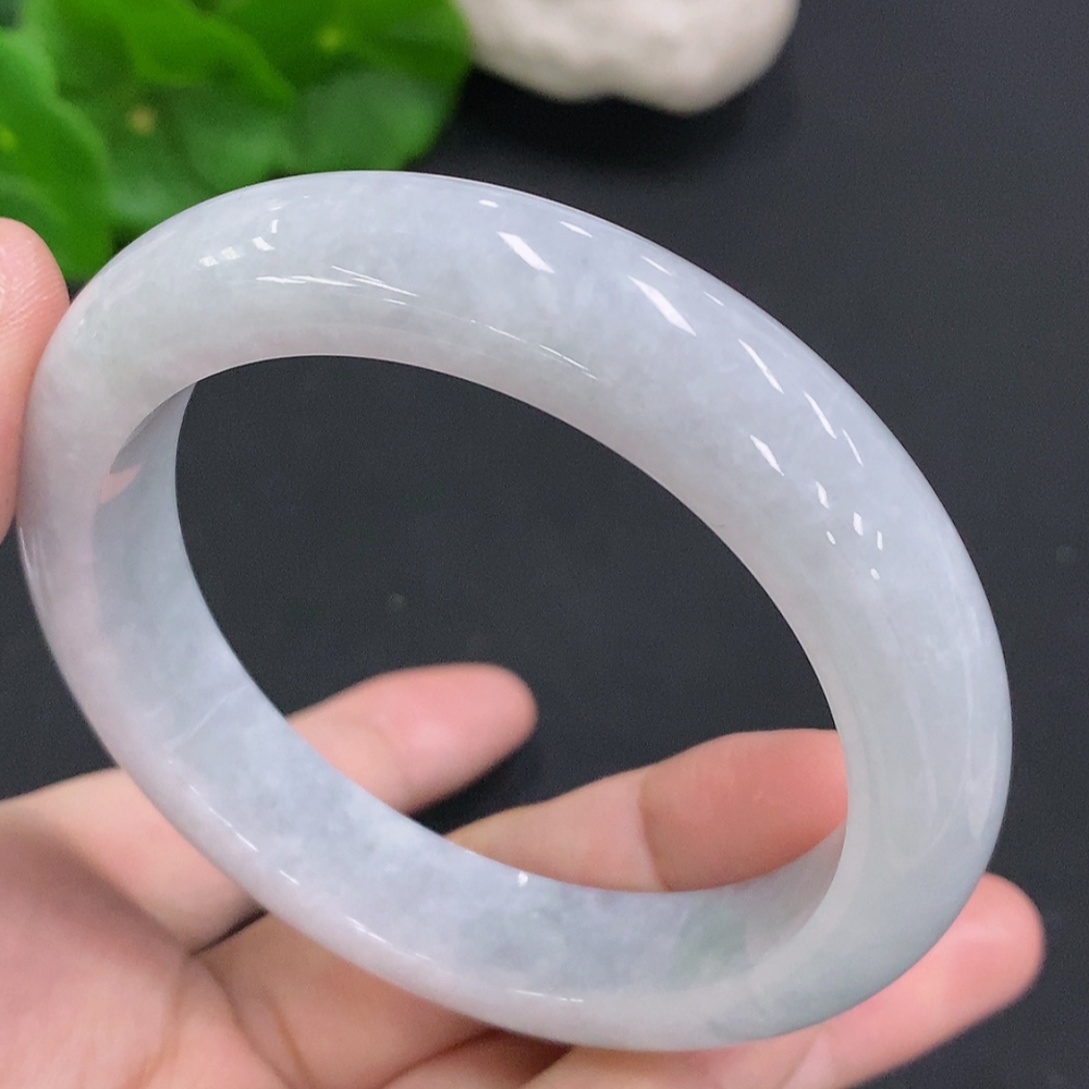F34071668 Jadeite Round Bracelet Size 57.7 Total Weight Approx. 66.7g
