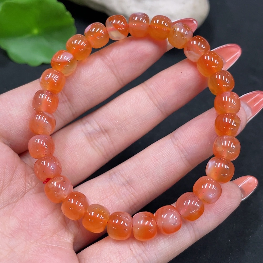 H34053652 Yanyuan Agate Bracelet, approx. 7.8mm beads, total weight approx. 20.2g