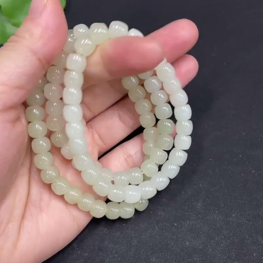 H34072105 Hetian Jade Bracelet Approx. 6.5/6.8/6.7mm Total Weight Approx. 45.5g