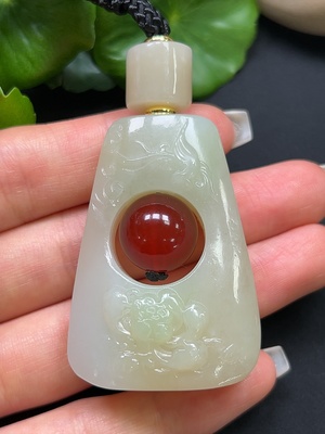 H43108796 和田玉仿古件 非金 总重约47.7g 含绳