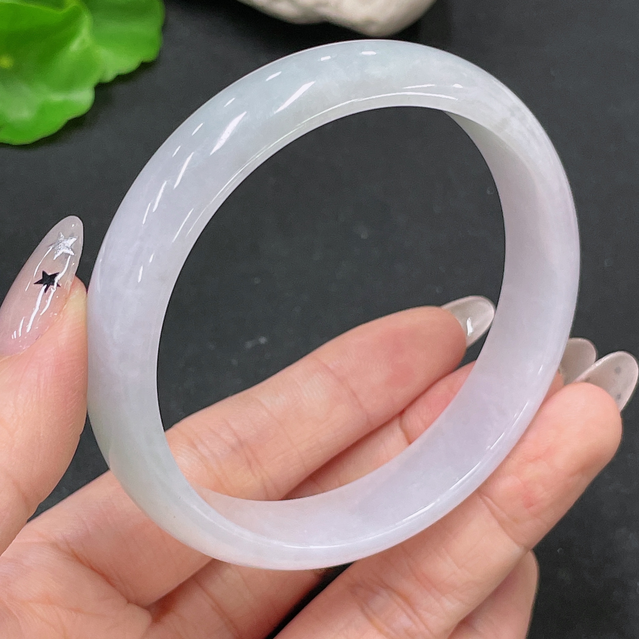 F35104087 Jadeite Round Bangle Size 59.5 Total Weight Approx. 48.74g with Crack