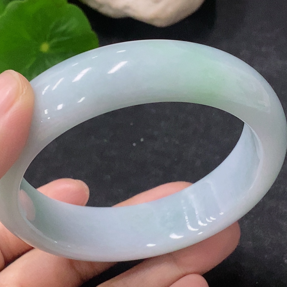 F32799856 Jadeite Round Bangle Size 58mm Total Weight Approximately 74.84g