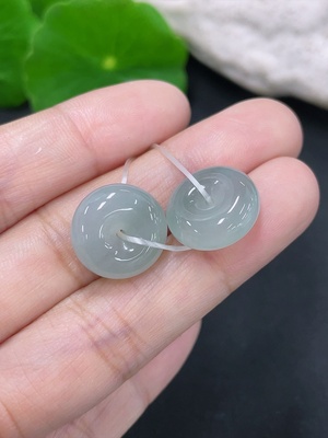 F41906916 翡翠平安扣挂件 货品总重约4.8g