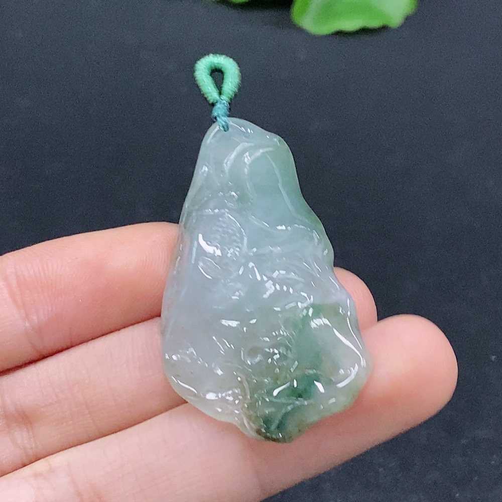 F31682891 Jadeite Fish Pendant with Continuous Abundance, Total Weight Approx. 10.78g