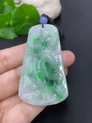 F46598067 翡翠龙腾四海挂件 货品总重量约25克（含绳重）配珠非翡翠 含其他矿物质